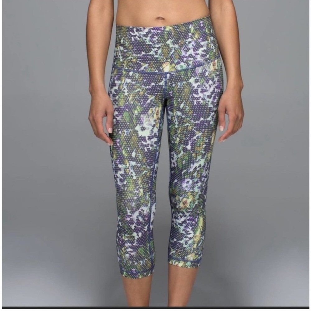 Lululemon Wunder Under II Floral Dot Cropped Leggings